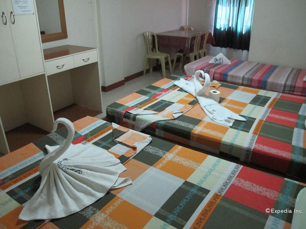 Sea Jewel Beach Resort Пуерто Галера Екстериор снимка