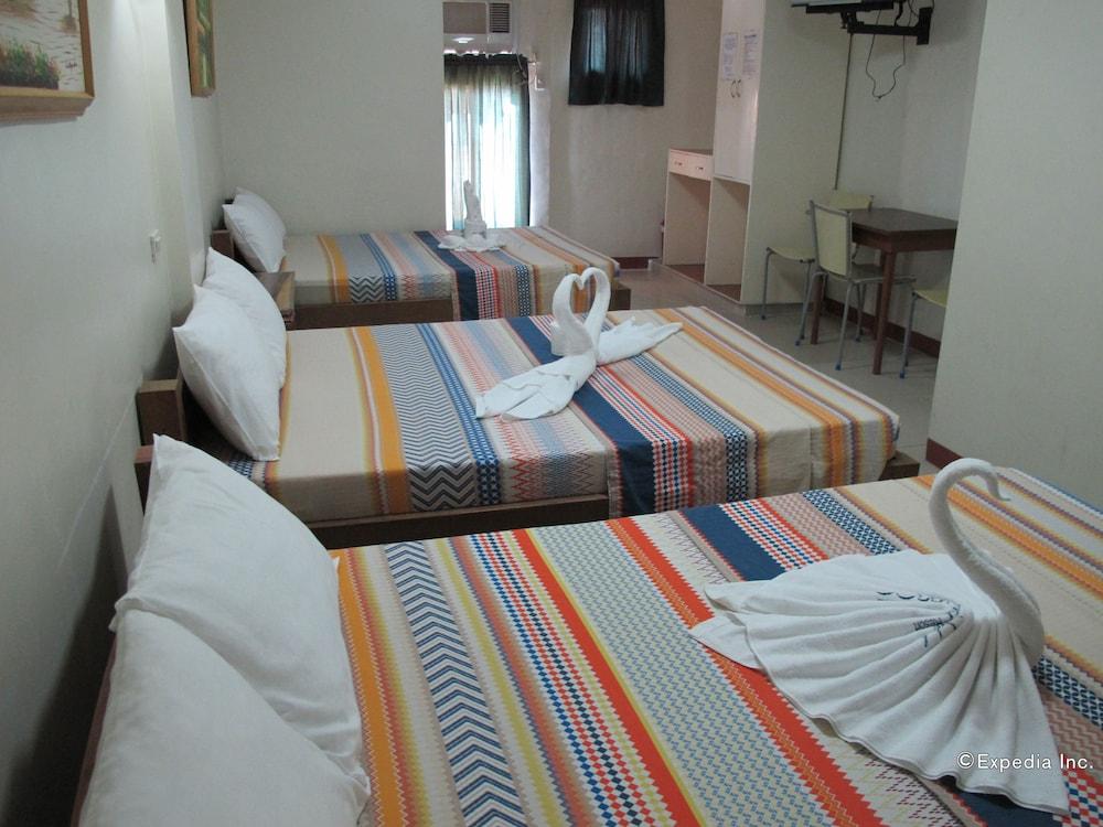 Sea Jewel Beach Resort Пуерто Галера Екстериор снимка