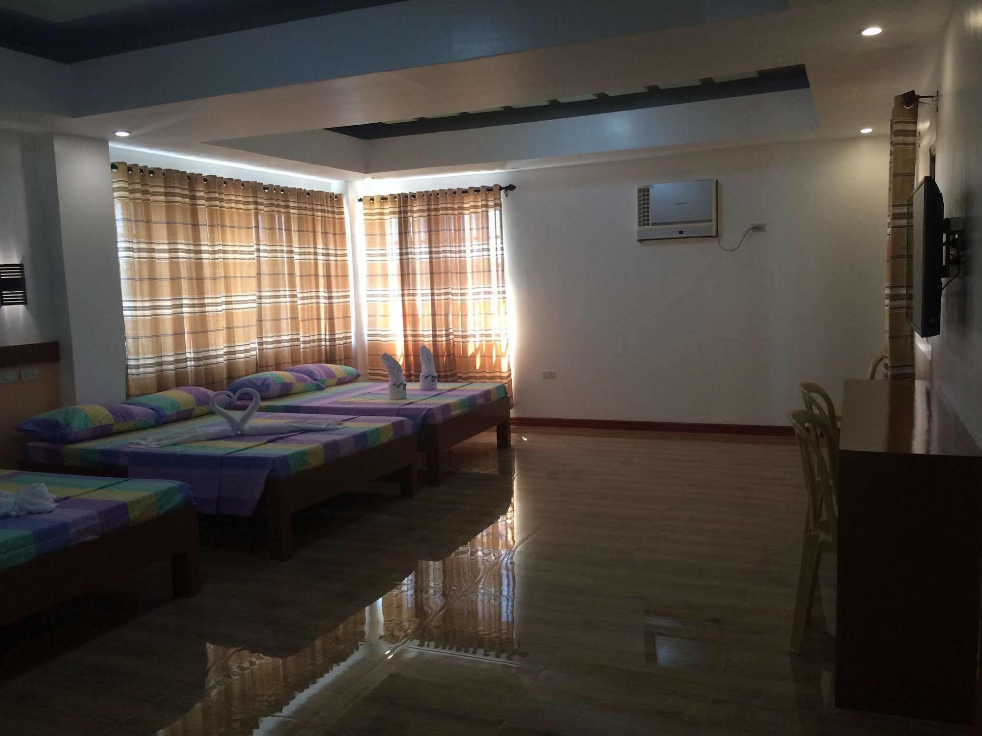 Sea Jewel Beach Resort Пуерто Галера Екстериор снимка